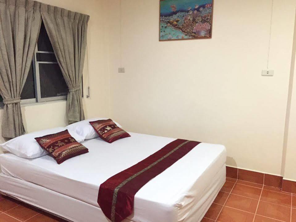 Coconut Bungalow Nai Yang Екстер'єр фото