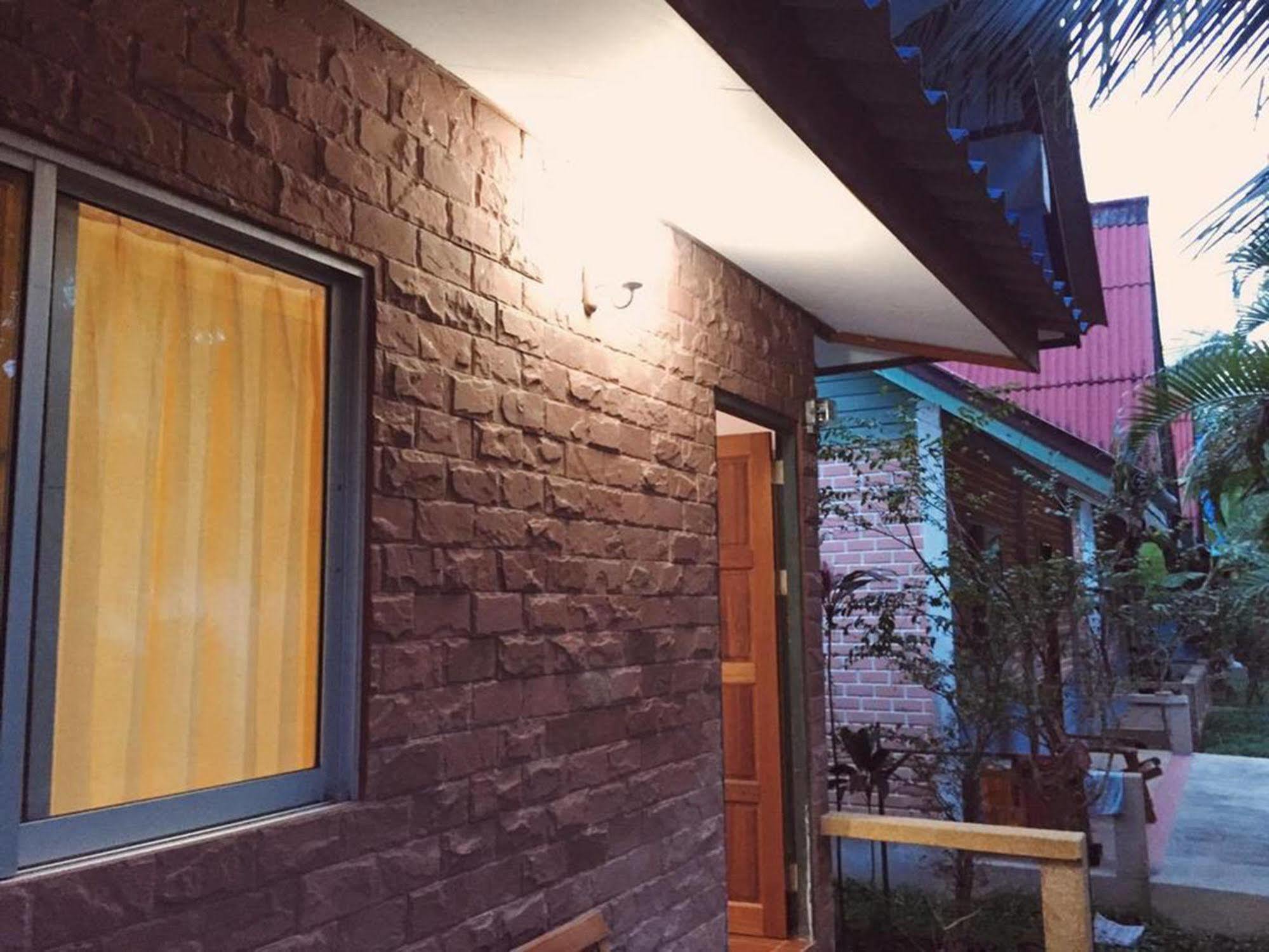 Coconut Bungalow Nai Yang Екстер'єр фото